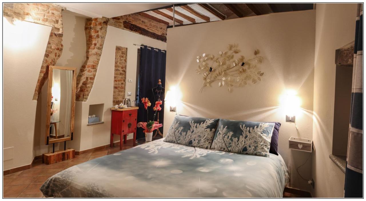 Il Giardino Sul Tetto B&B Guarene Eksteriør billede