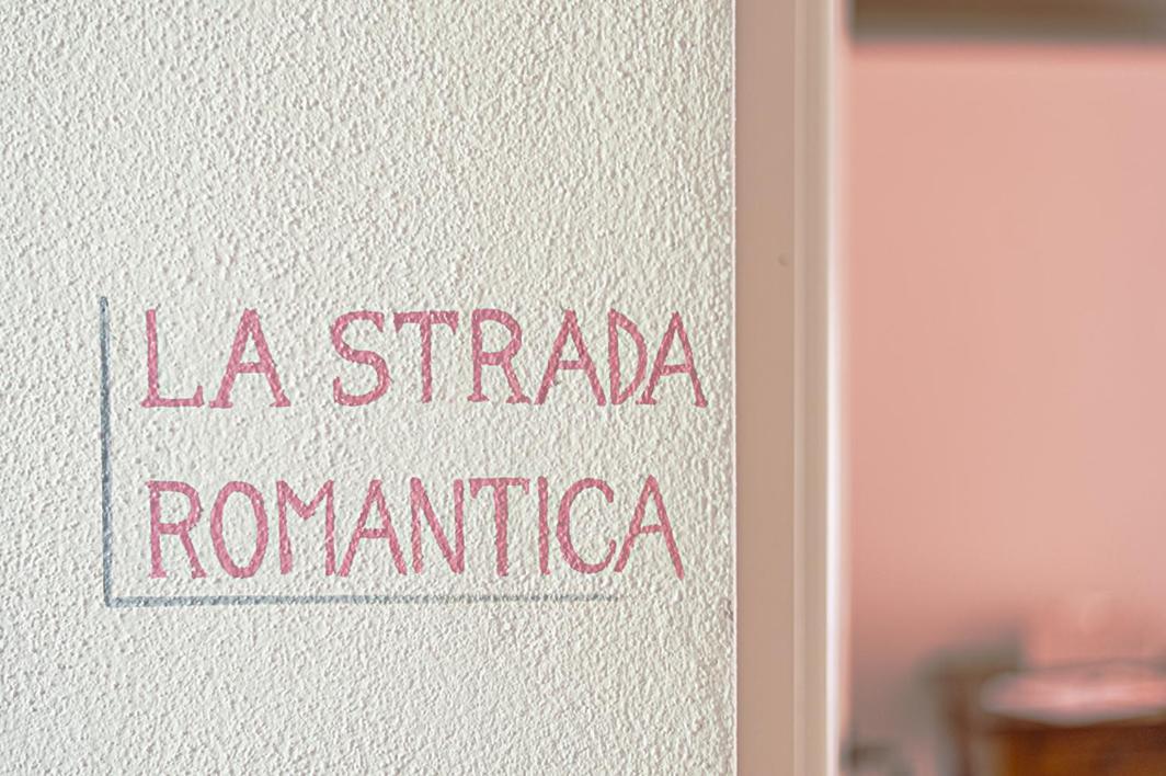 Il Giardino Sul Tetto B&B Guarene Eksteriør billede